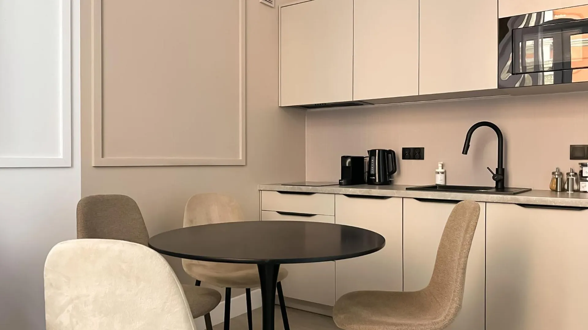 Visiting Apartments - Leszczynskiego Wrocław Polónia